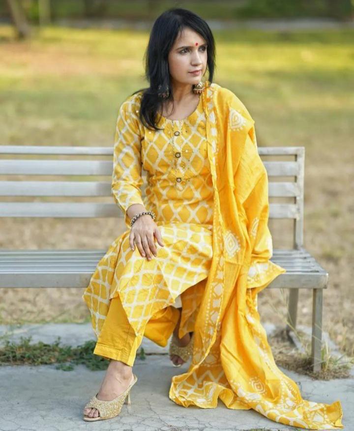 Fine Rayon Fabric Kurti with Hand Work with Pants and Cotton 100x100 Dupatt