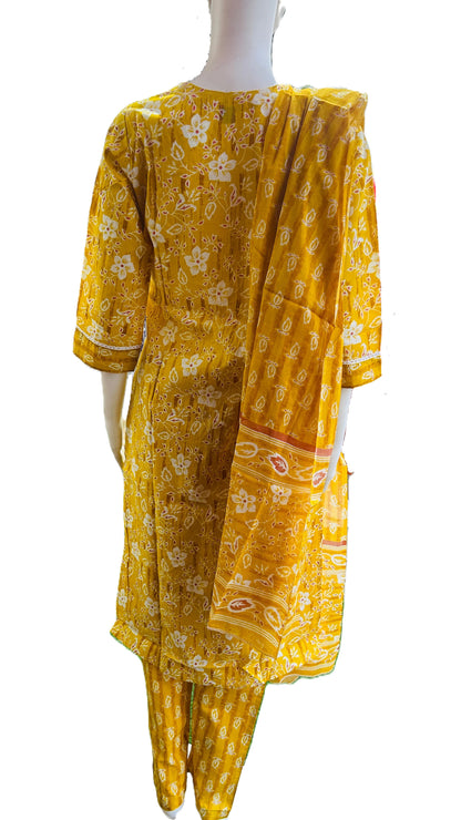 Flower print yellow Kurti pair with trouser and Dupatta