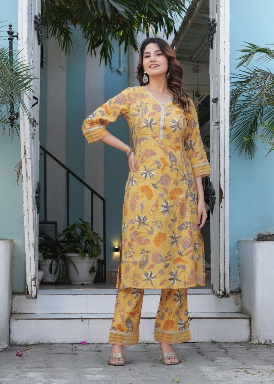 Muslin Floral Print Suit Set with V-Neck